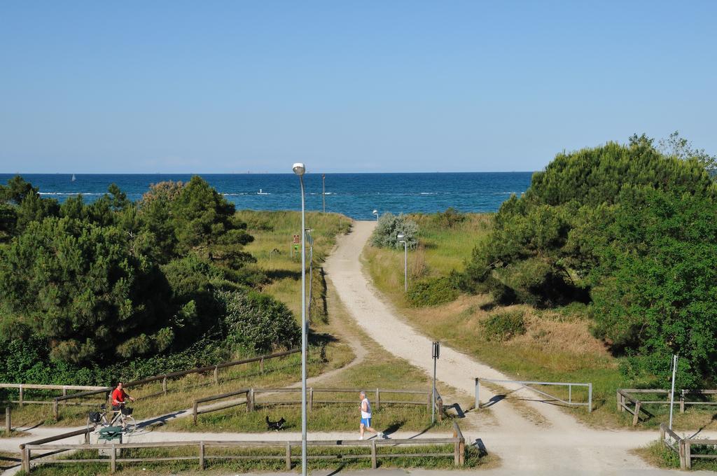 Hotel-Residence-B&B Le Dune Beach Service Included Lido Adriano Zimmer foto