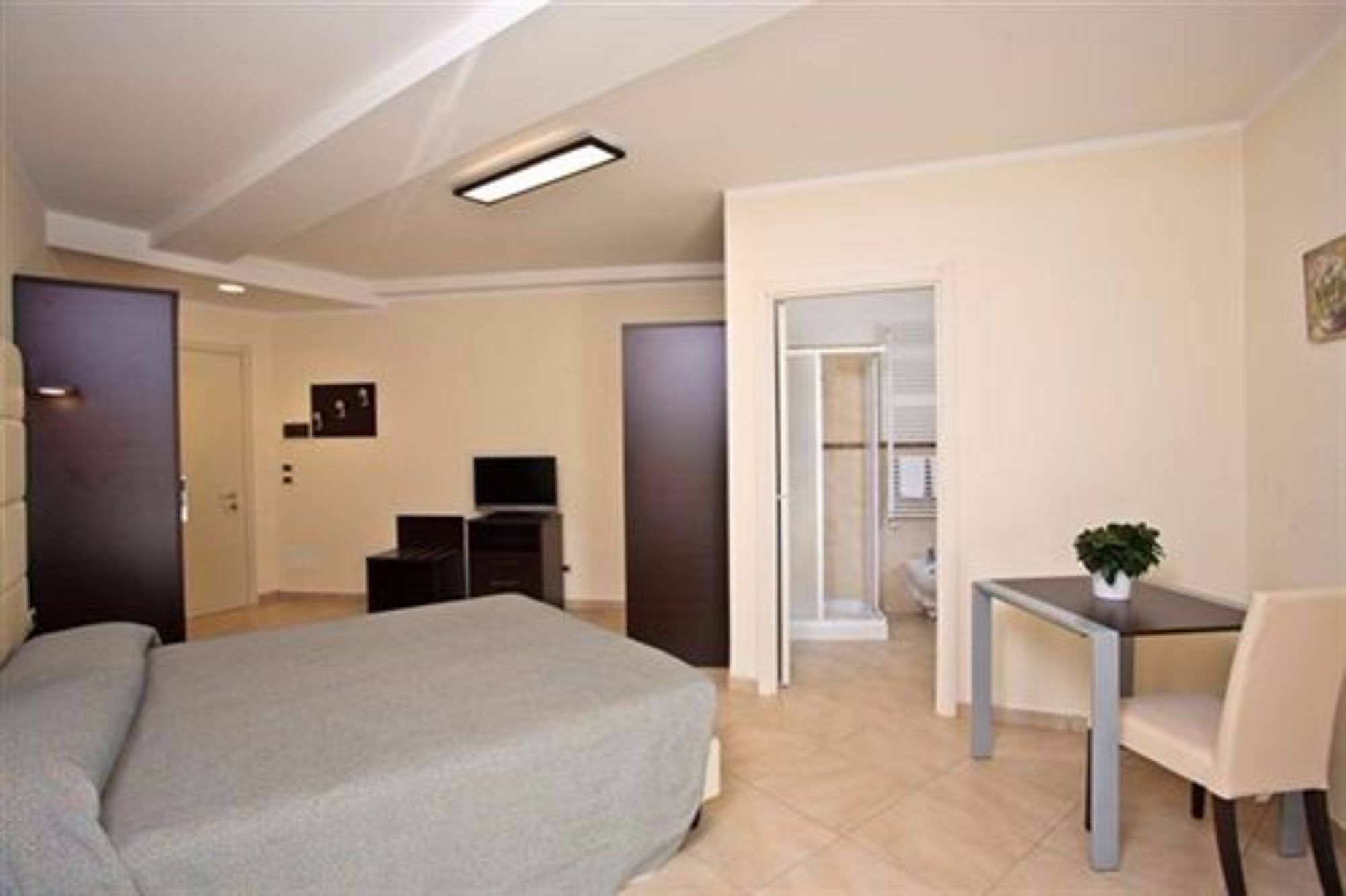 Hotel-Residence-B&B Le Dune Beach Service Included Lido Adriano Exterior foto