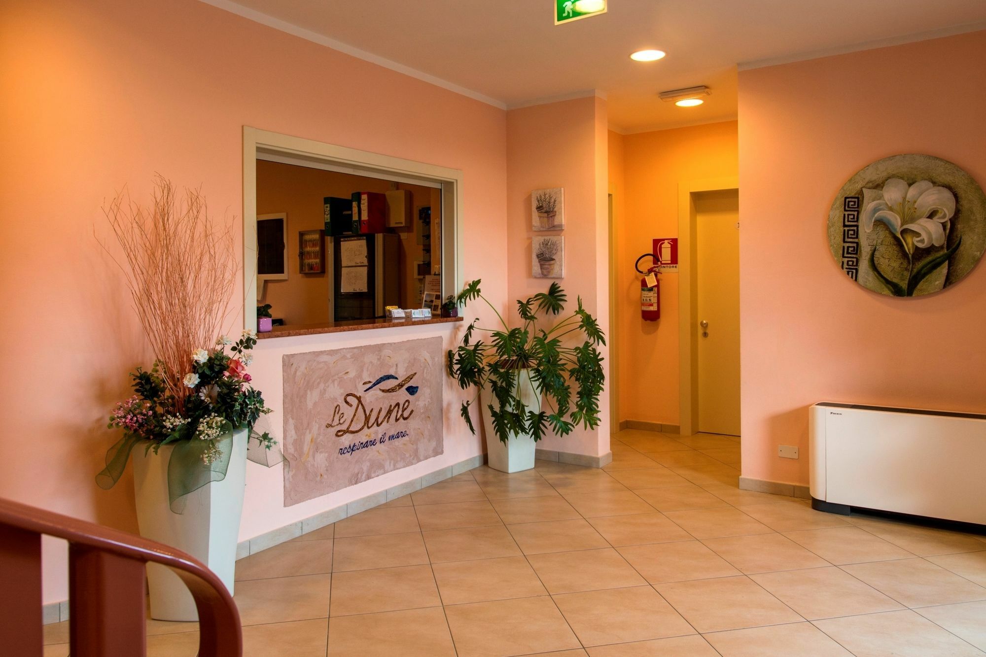 Hotel-Residence-B&B Le Dune Beach Service Included Lido Adriano Exterior foto