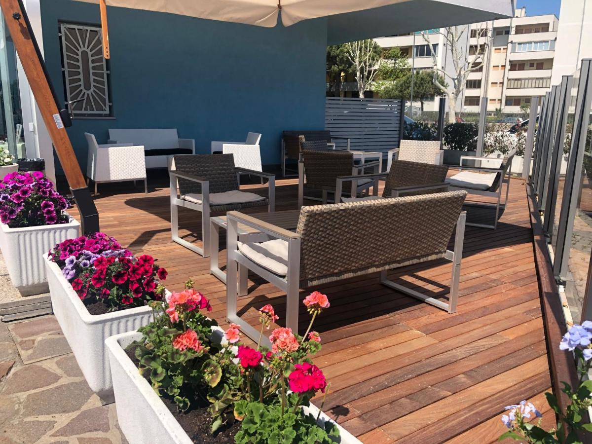 Hotel-Residence-B&B Le Dune Beach Service Included Lido Adriano Exterior foto